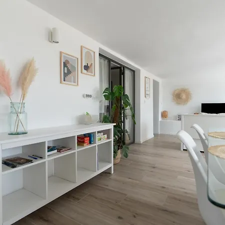 Apartment Dependance T3 - 7 Personnes
