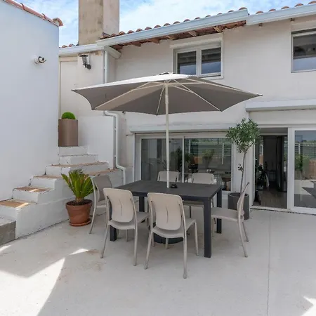 Dependance T3 - 7 Personnes Apartment